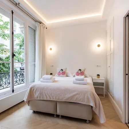 Charming Flat - 2bd-6p - Eiffel Tower *