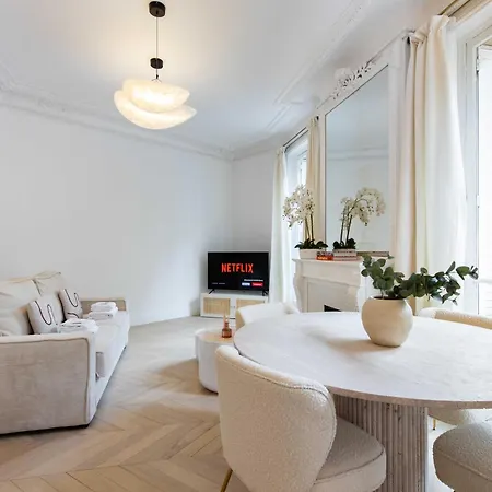 Апартаменты Charming Flat - 2bd-6p - Eiffel Tower *