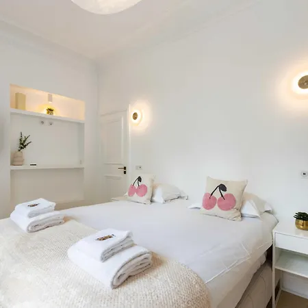 Charming Flat - 2bd-6p - Eiffel Tower *