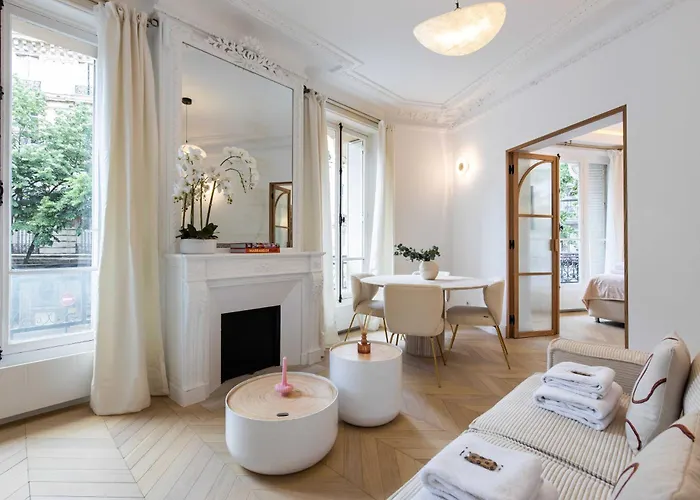 アパート Charming Flat - 2bd-6p - Eiffel Tower パリ