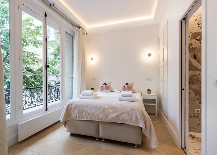 Charming Flat - 2bd-6p - Eiffel Tower *