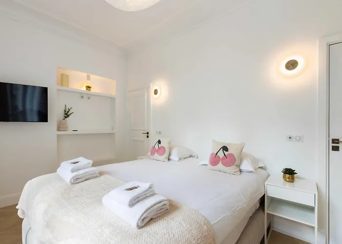 Charming Flat - 2bd-6p - Eiffel Tower *